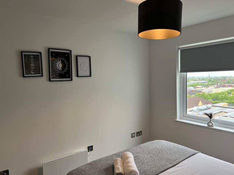 Prime Suite 2 Bedroom Apartment With Rooftop Terrace マンチェスター エクステリア 写真