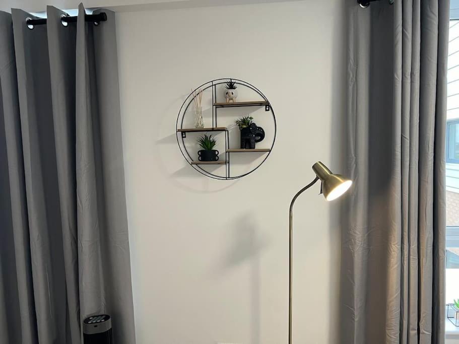 Prime Suite 2 Bedroom Apartment With Rooftop Terrace マンチェスター エクステリア 写真