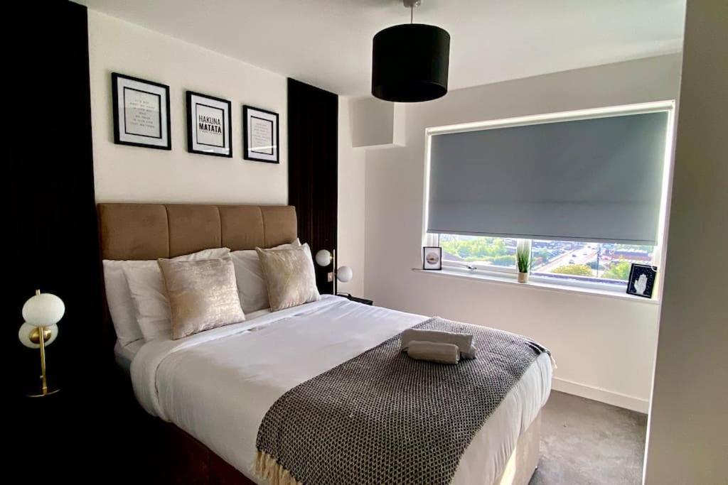 Prime Suite 2 Bedroom Apartment With Rooftop Terrace マンチェスター エクステリア 写真