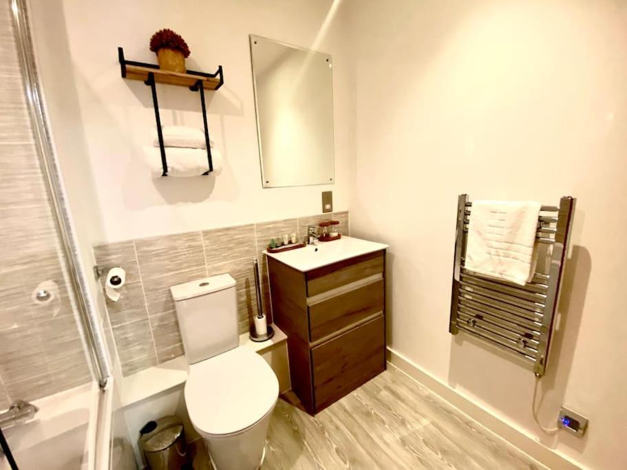 Prime Suite 2 Bedroom Apartment With Rooftop Terrace マンチェスター エクステリア 写真