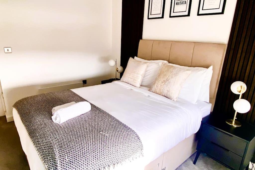 Prime Suite 2 Bedroom Apartment With Rooftop Terrace マンチェスター エクステリア 写真